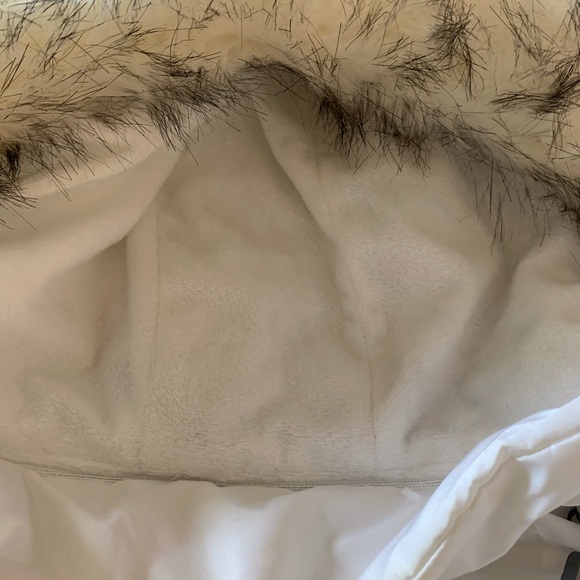 Susan Graver water proof puffer jacket with removable hood size L - Picture 12 of 12